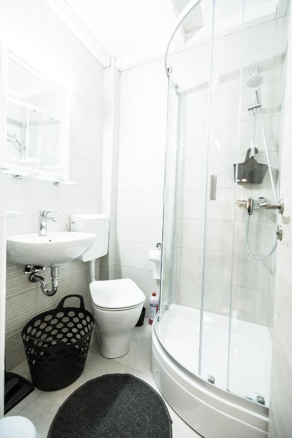 Apartments Drevi ลูบลิยานา ภายนอก รูปภาพ